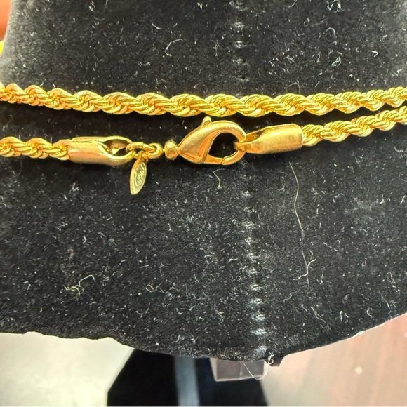 Avon  Goldtone  Rope Chain Necklace NIB vintage 2005 24 & 30 inch lengths - Picture 7 of 7